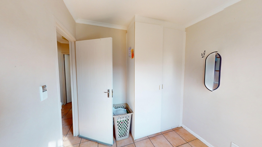 2 Bedroom Property for Sale in Onverwacht Western Cape